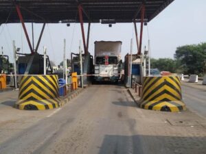 electronic toll gate FASTag