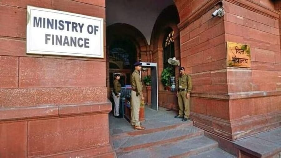 Ashu Mathur New Chief Adviser (Cost)