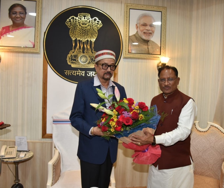 Chief Minister Sai met Governor Deka; rumours rife